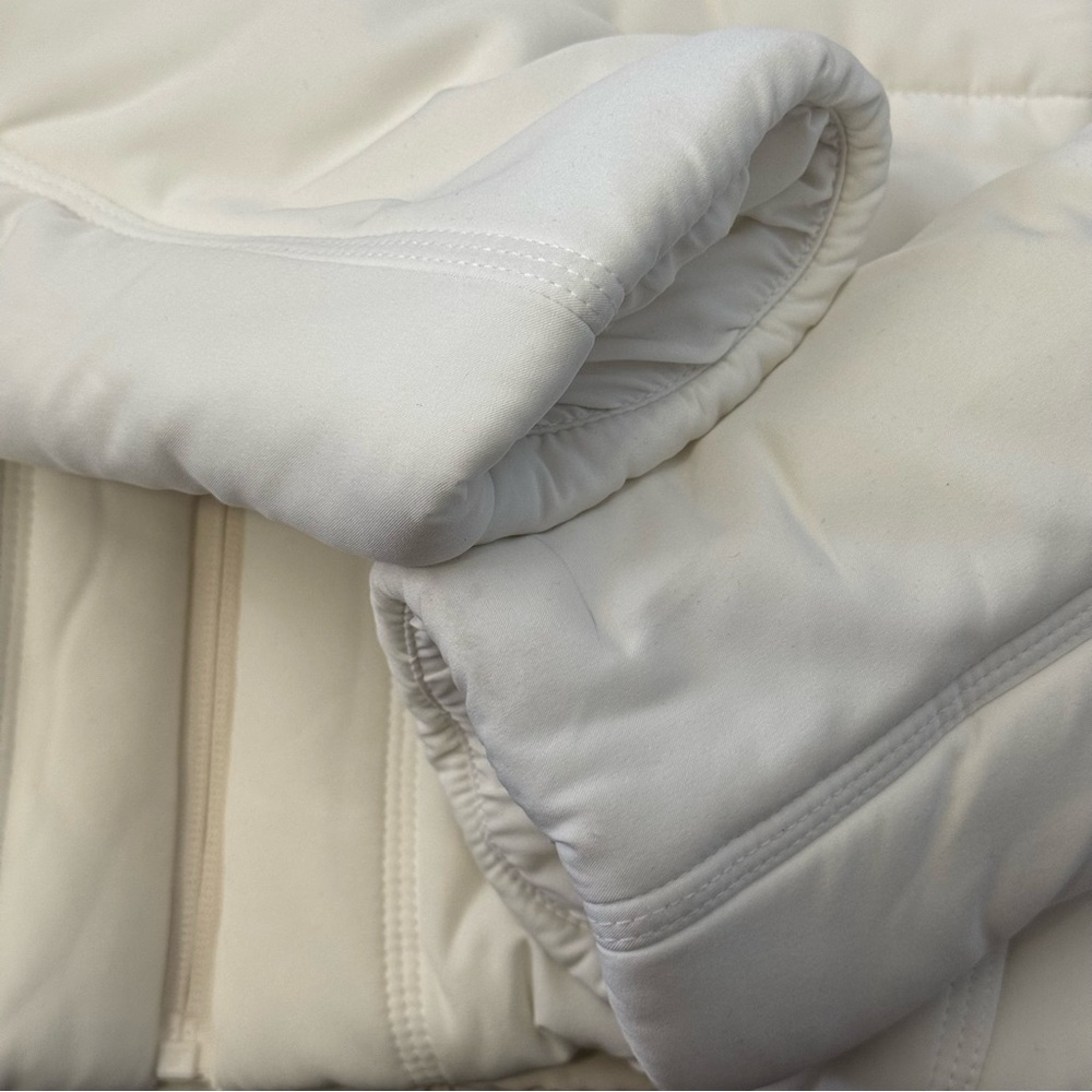 Mont Blanc Puff Jacket TravisMathew - Picture 5 of 14